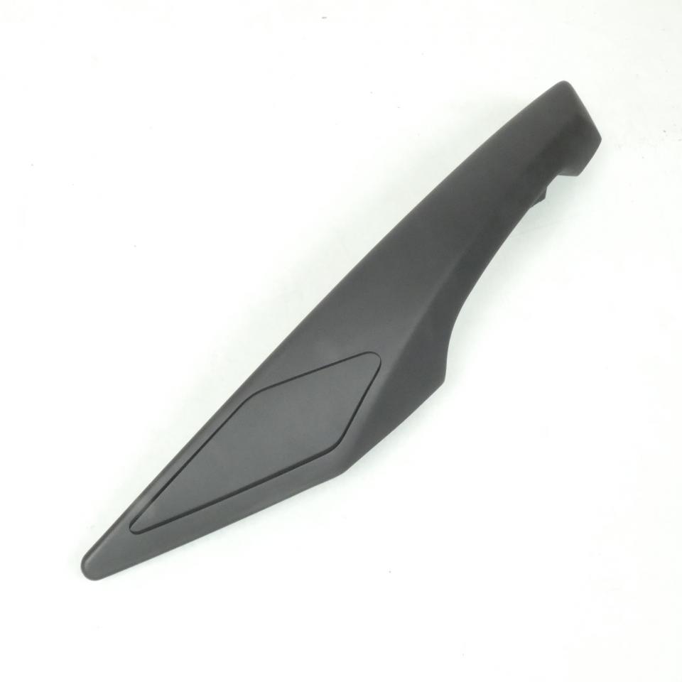 Poignée passager G pour scooter Peugeot 125 Satelis 769778N1 784715N1 Noir
