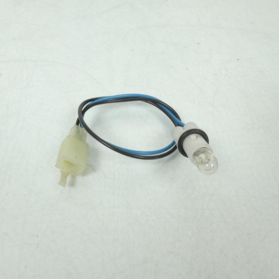 Douille veilleuse feu AV pour scooter Peugeot 100 Speedfight 740685 W2.1x9.5d