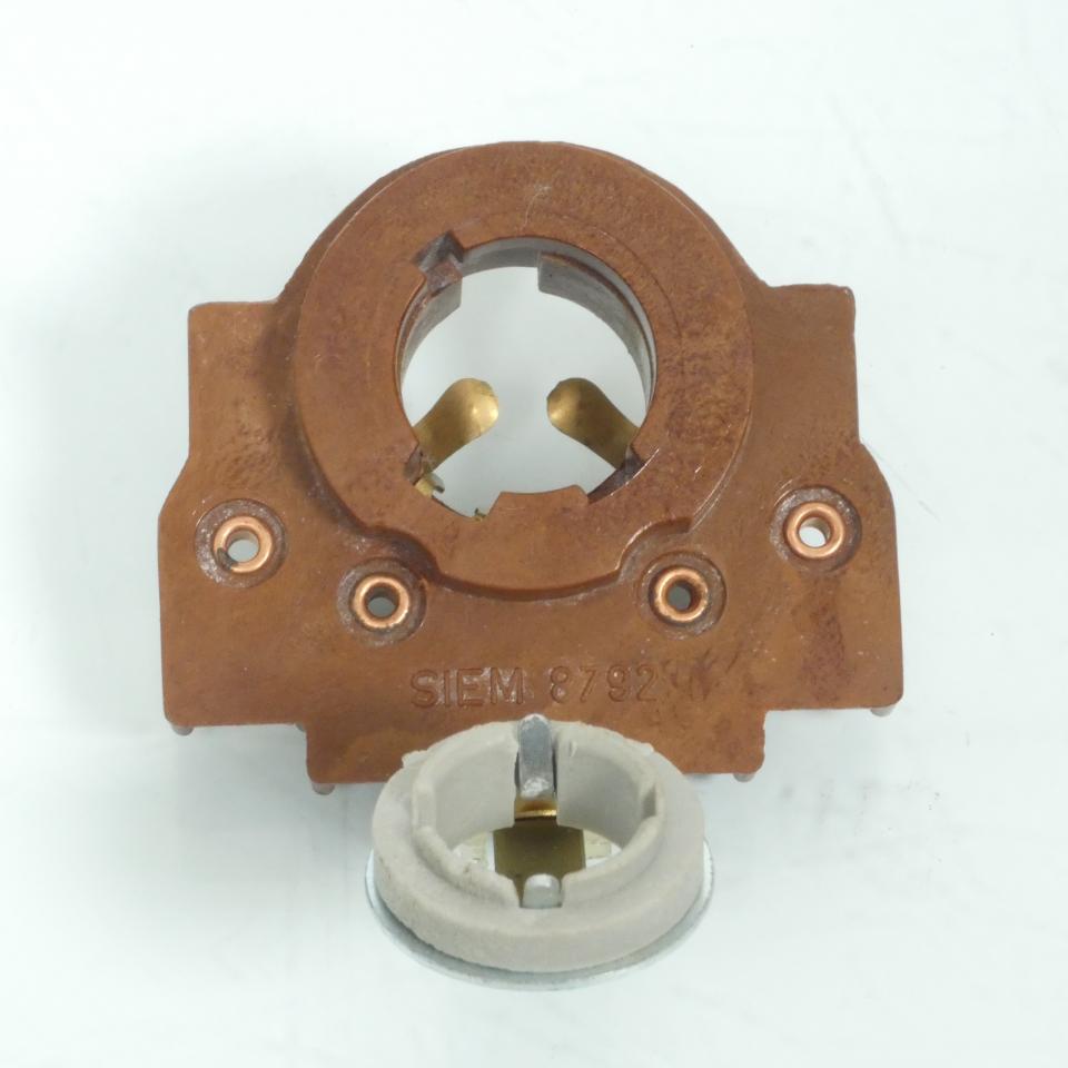 Douille support porte ampoule origine pour moto Aprilia 125 Tuareg 1987 AP8112374 Neuf