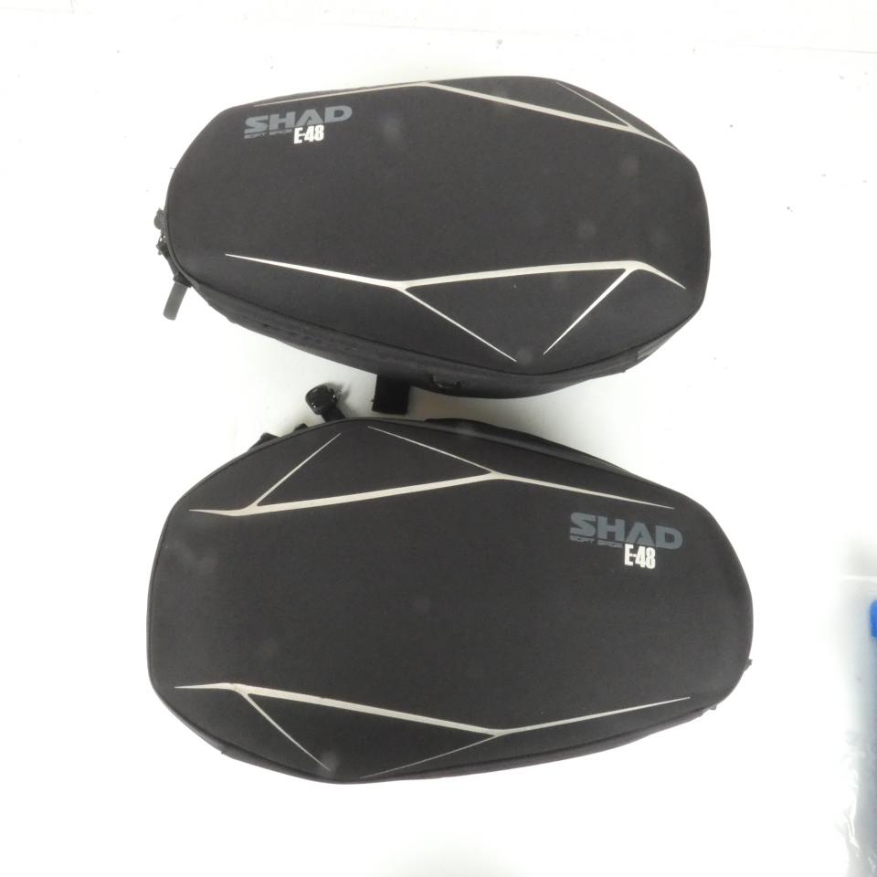 Paire de valise latérales semi-rigide Shad pour moto X0SE48 E48 SBH 40-52L
