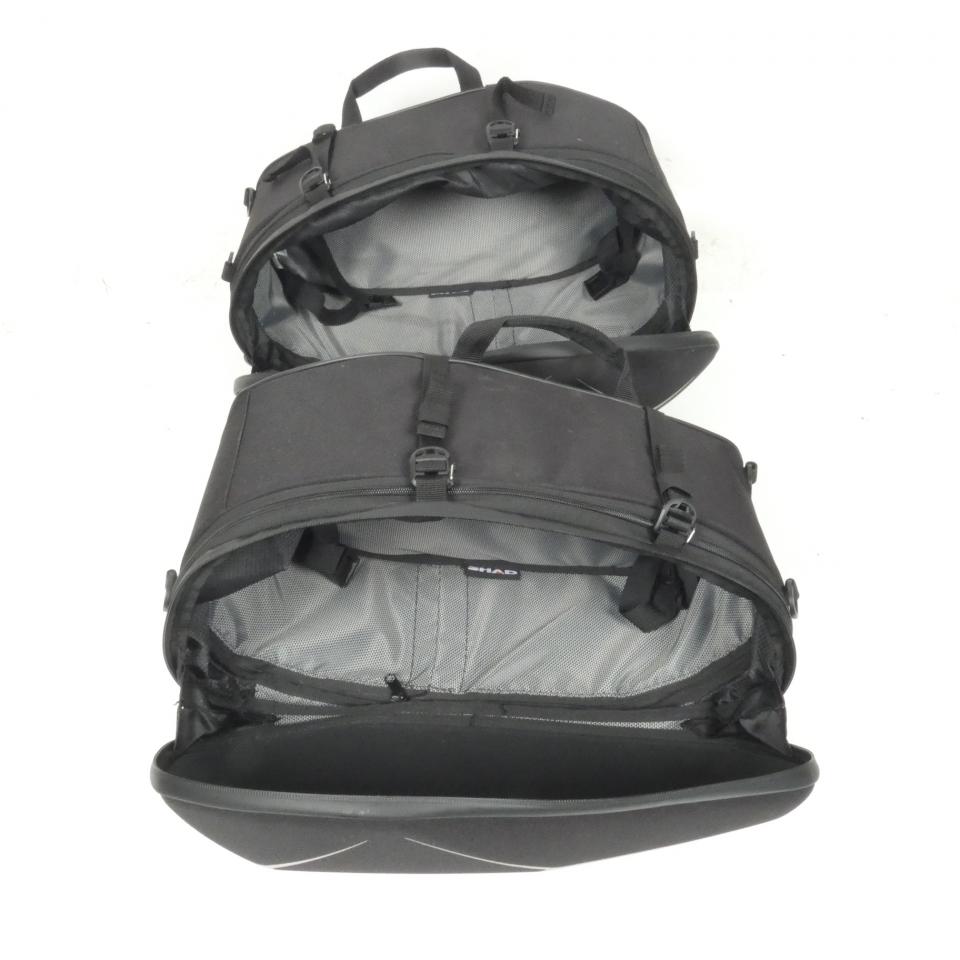 Paire de valise latérales semi-rigide Shad pour moto X0SE48 E48 SBH 40-52L