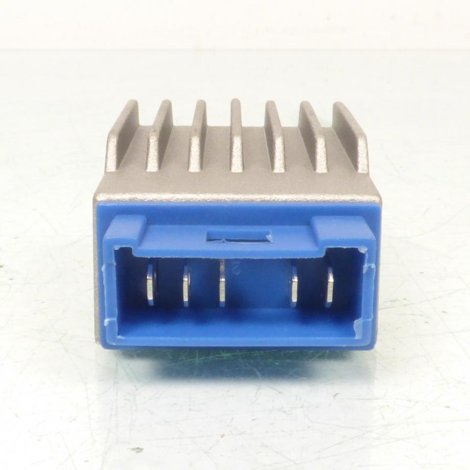 Régulateur redresseur de tension P2R pour Derbi 50 Senda 5 cosses allumage Ducati Neuf