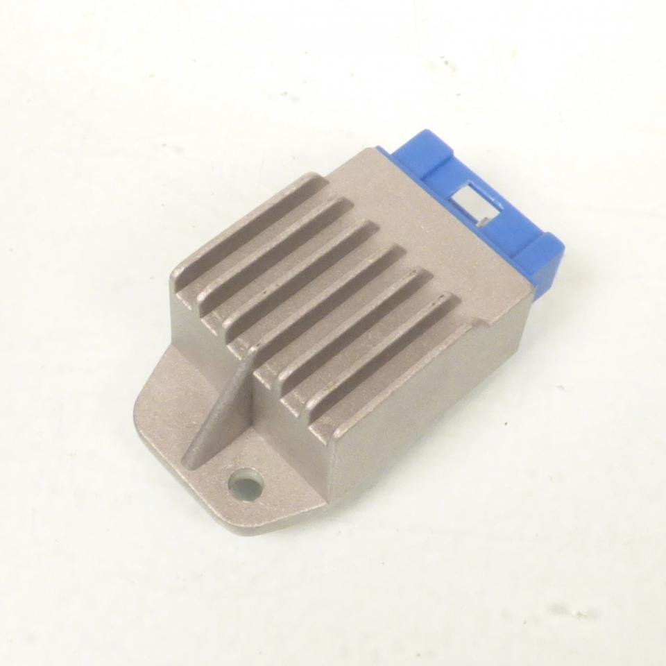 Régulateur redresseur de tension P2R pour Derbi 50 Senda 5 cosses allumage Ducati Neuf