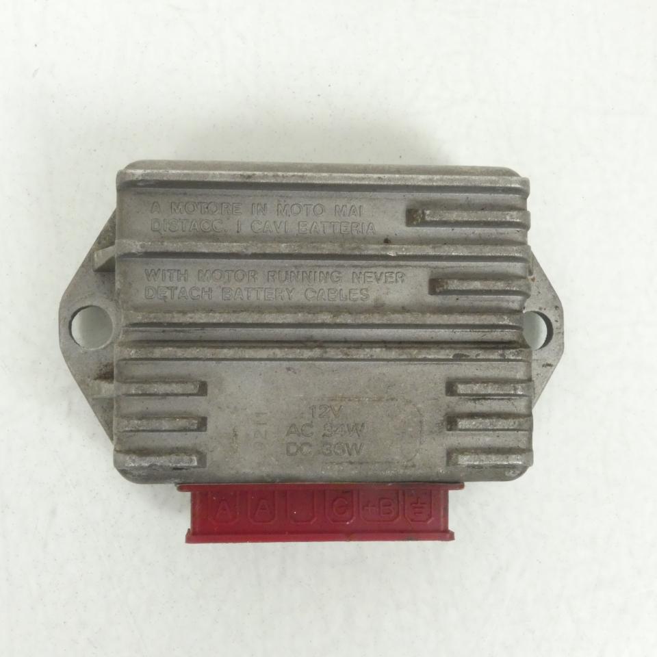 Régulateur de tension 12V pour scooter Piaggio 50 ZIP 1992-95 291931 12V 2440165