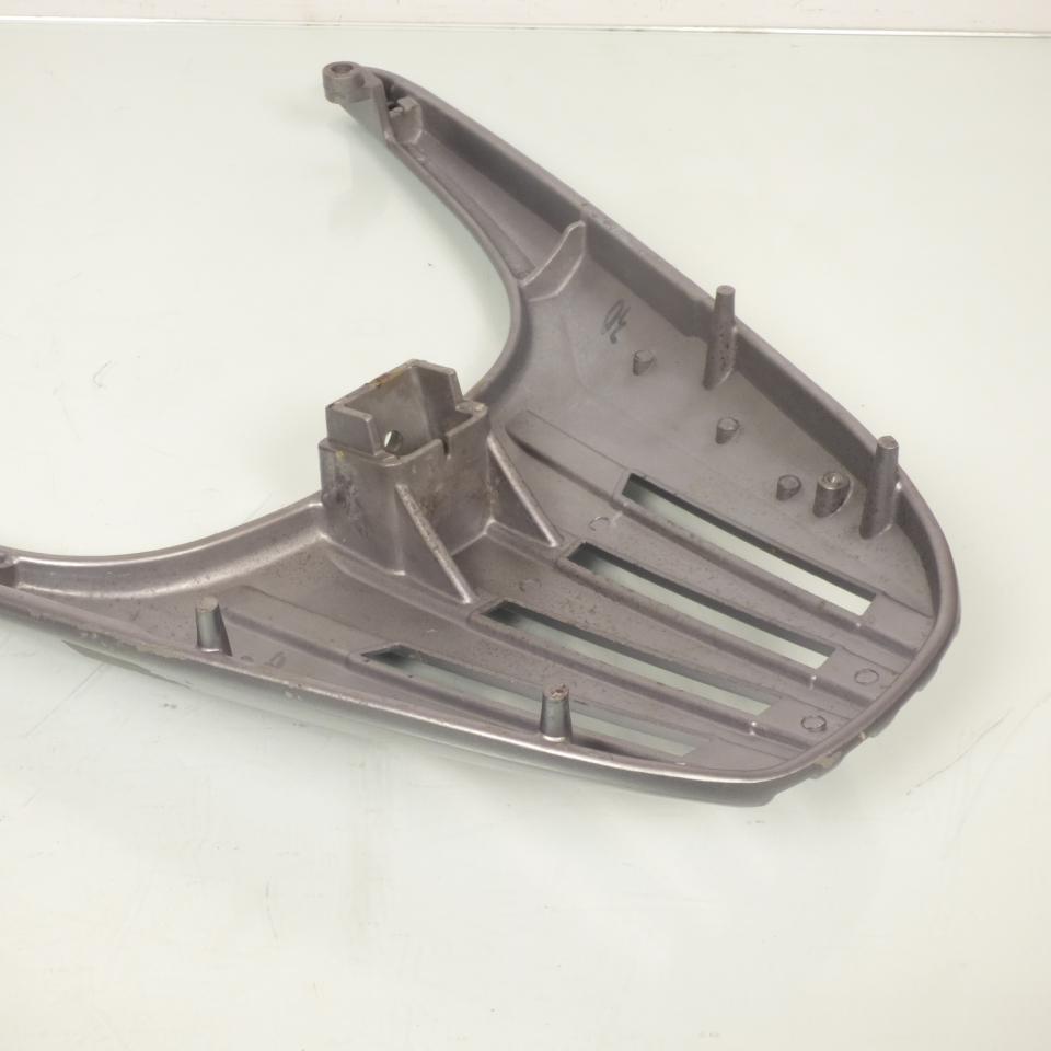 Porte bagage origine pour scooter Shenke 125 TM boss 2007 JSD152QMI Occasion