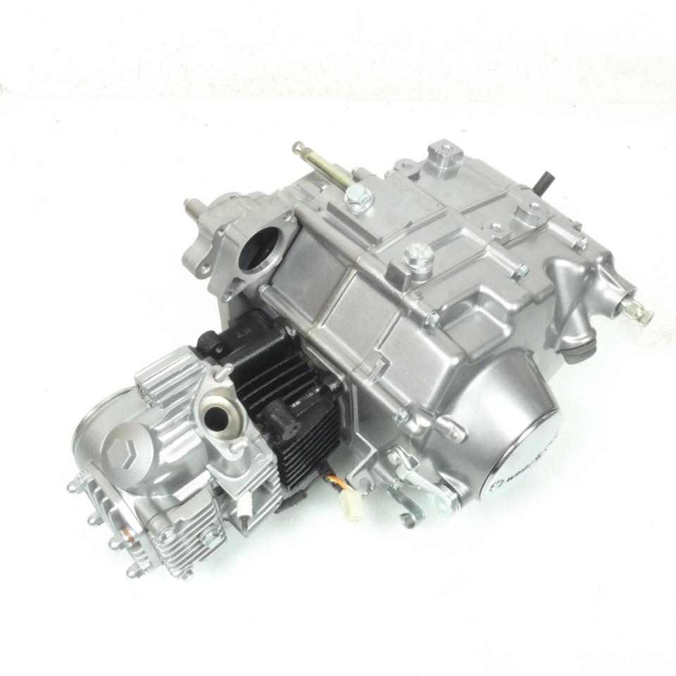 Bloc moteur 139FMA-2 connecteur 4 fils pour moto Skyteam 50 DAX 139FMA-2 Neuf