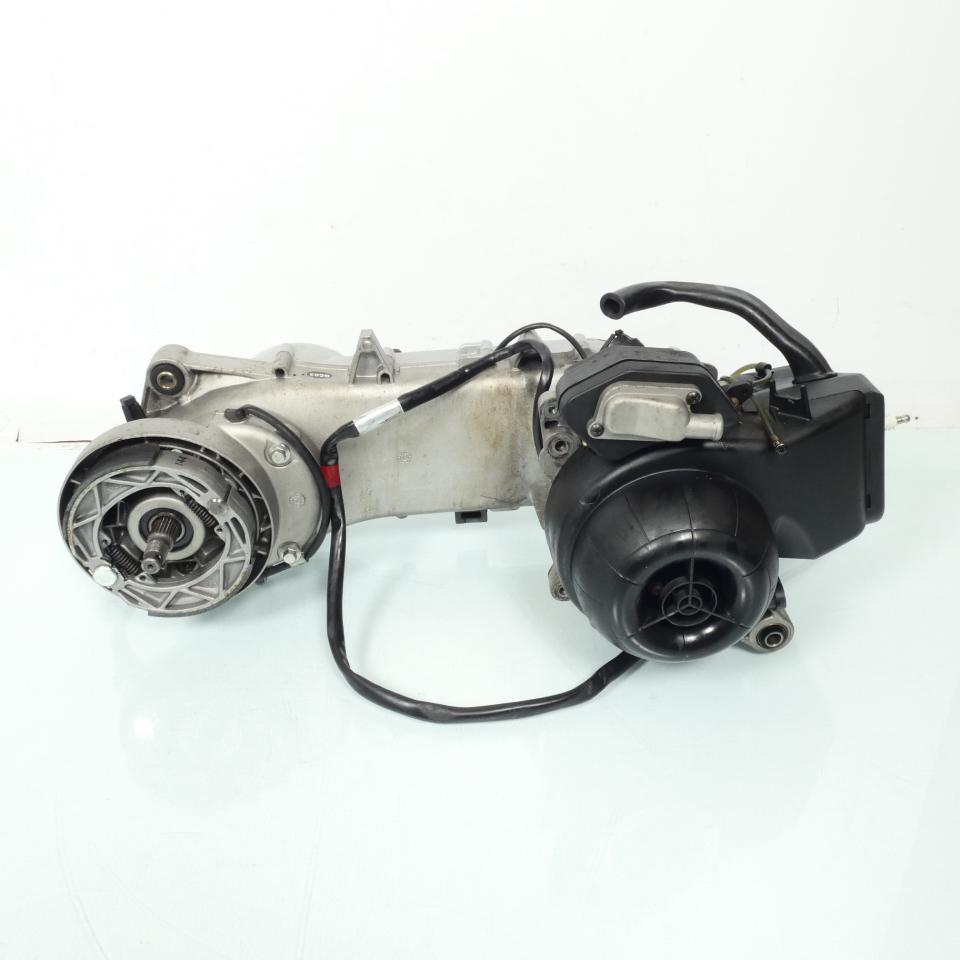 Bloc moteur origine pour scooter Piaggio 50 Typhoon 2T AC 2010 à 2016 LBMC50100 Occasion