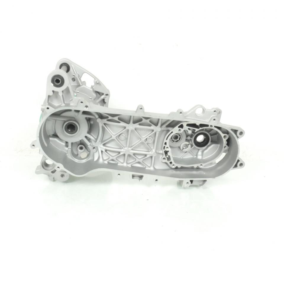 Paire Carter moteur D&G pour scooter Peugeot 50 Citystar 803121 NS-1 QF-A19 Neuf