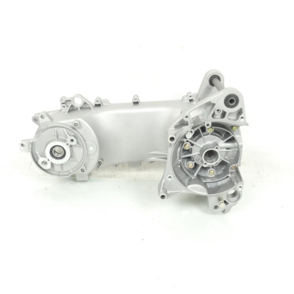 Paire Carter moteur D&G pour scooter Peugeot 50 Citystar 803121 NS-1 QF-A19 Neuf