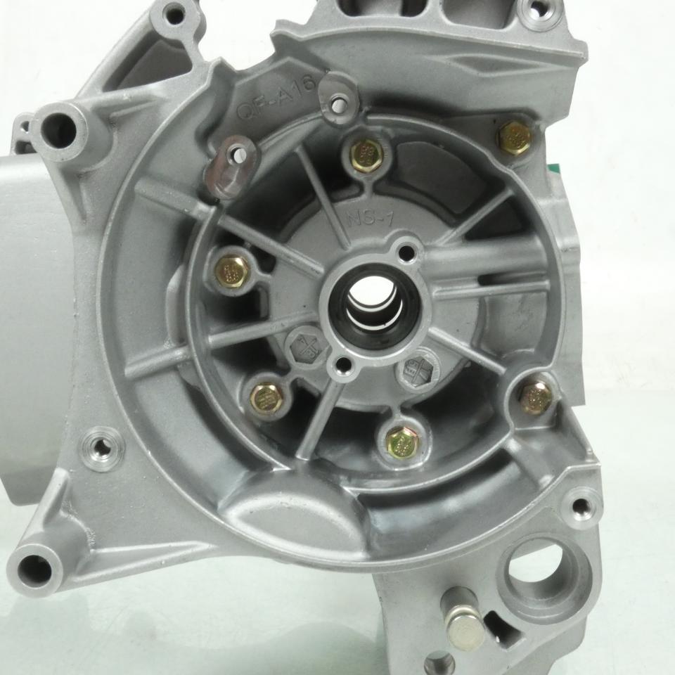 Paire Carter moteur D&G pour scooter Peugeot 50 Citystar 803121 NS-1 QF-A19 Neuf