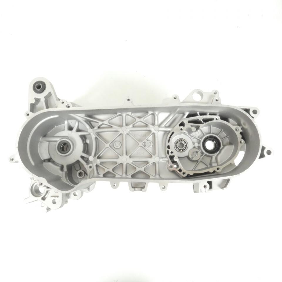 Paire Carter moteur D&G pour scooter Peugeot 50 Citystar 803121 NS-1 QF-A19 Neuf