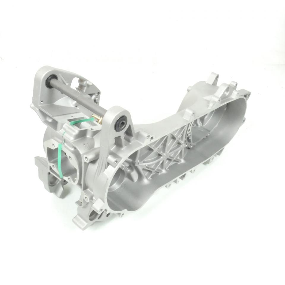 Paire Carter moteur D&G pour scooter Peugeot 50 Citystar 803121 NS-1 QF-A19 Neuf