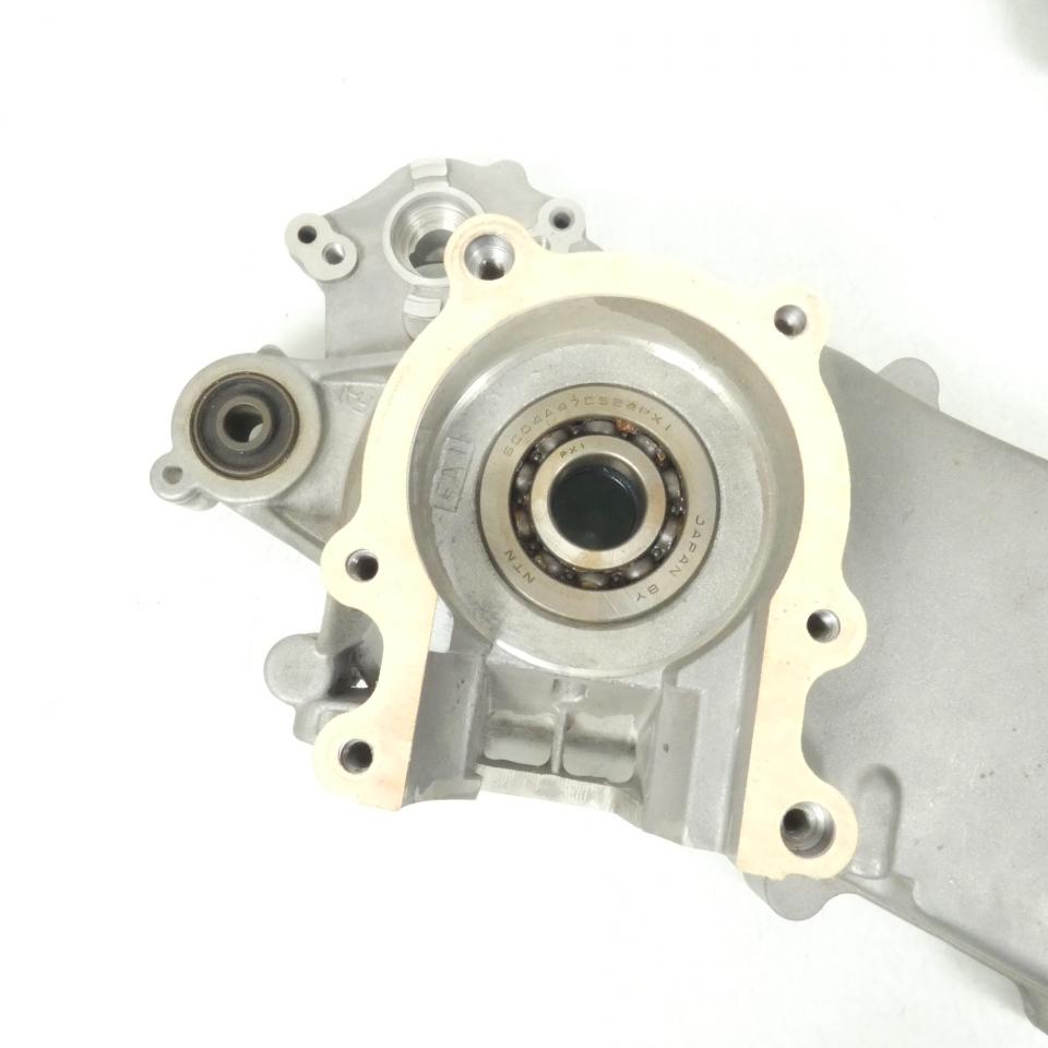 Paire Carter moteur D&G pour scooter Peugeot 50 Zenith 752811 FA1 FA2 Neuf