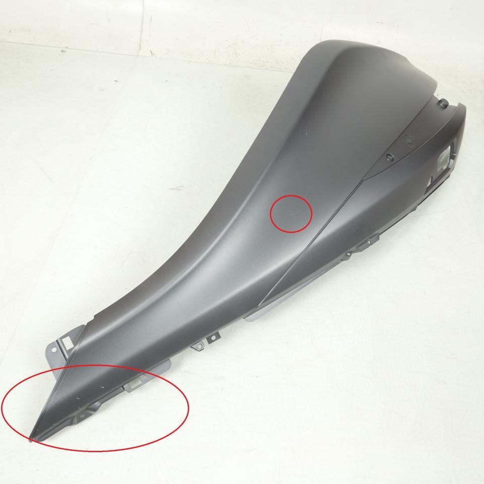 Coque arrière droite origine pour scooter Piaggio 125 X10 2014 à 2015 67345660HC