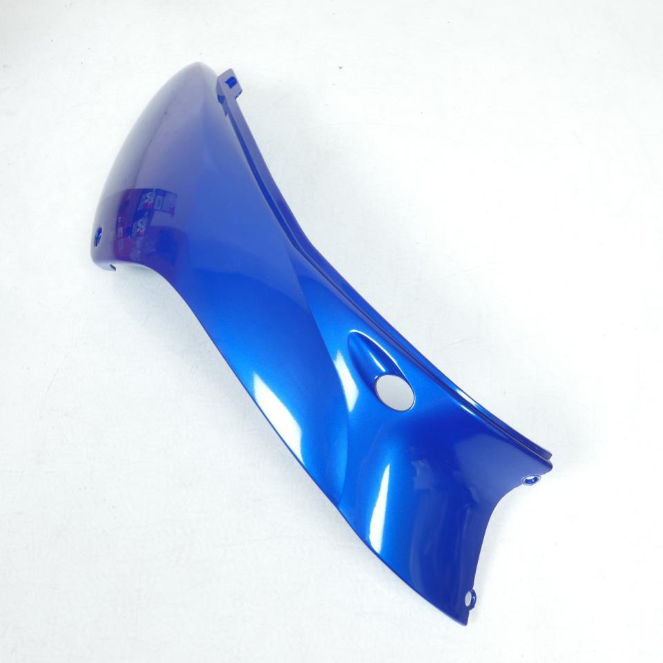 Coque arrière droite pour scooter Peugeot 50 TKR 2000 à 2003 738623PB Bleu