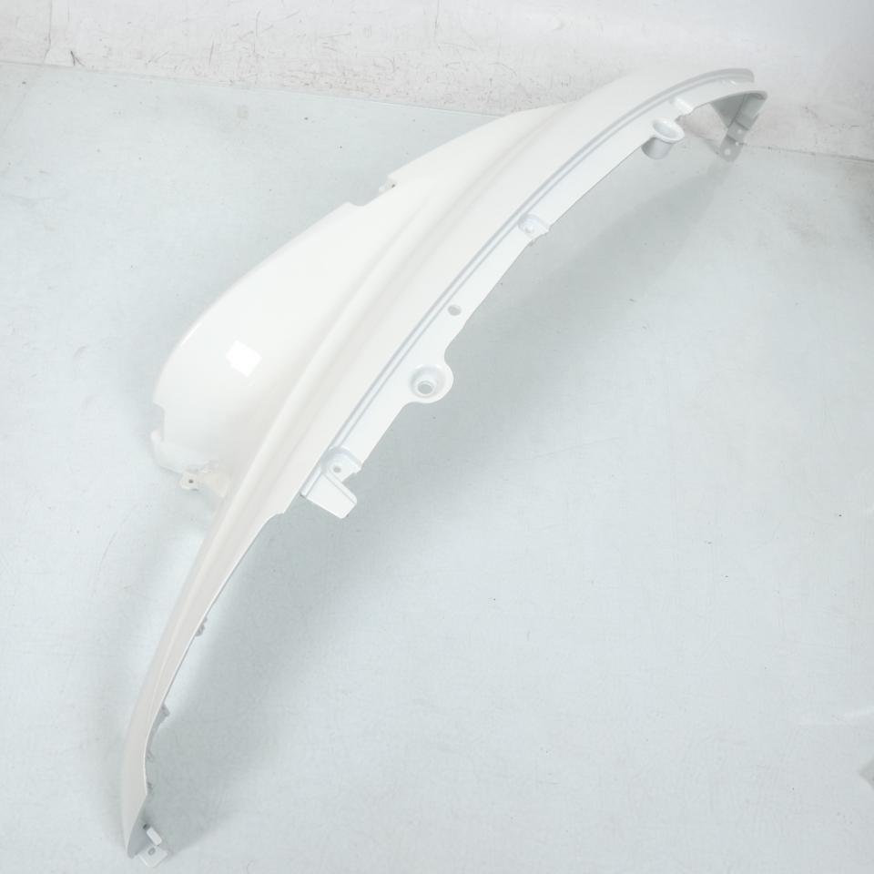 Coque arrière droite supérieure pour scooter Peugeot 125 Django 787079F8 Blanc