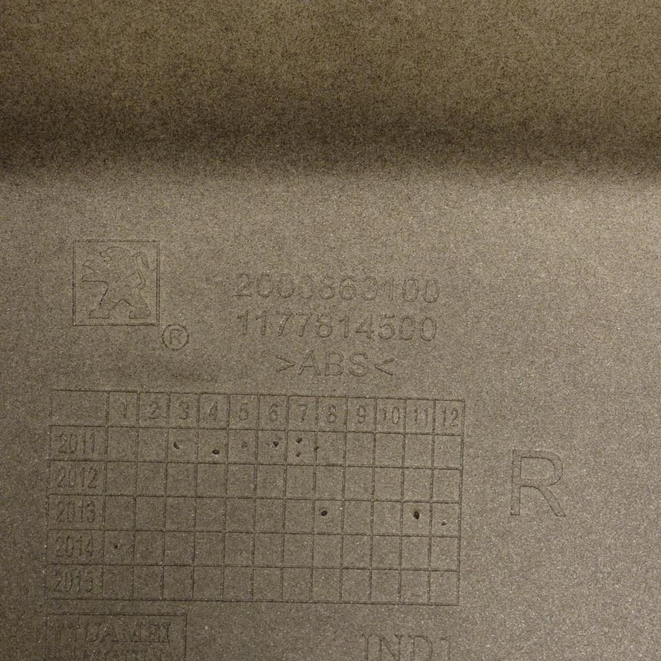 Coque arr dr origine pour scooter Peugeot 125 CITYSTAR ABS EURO 4 778145NK Neuf