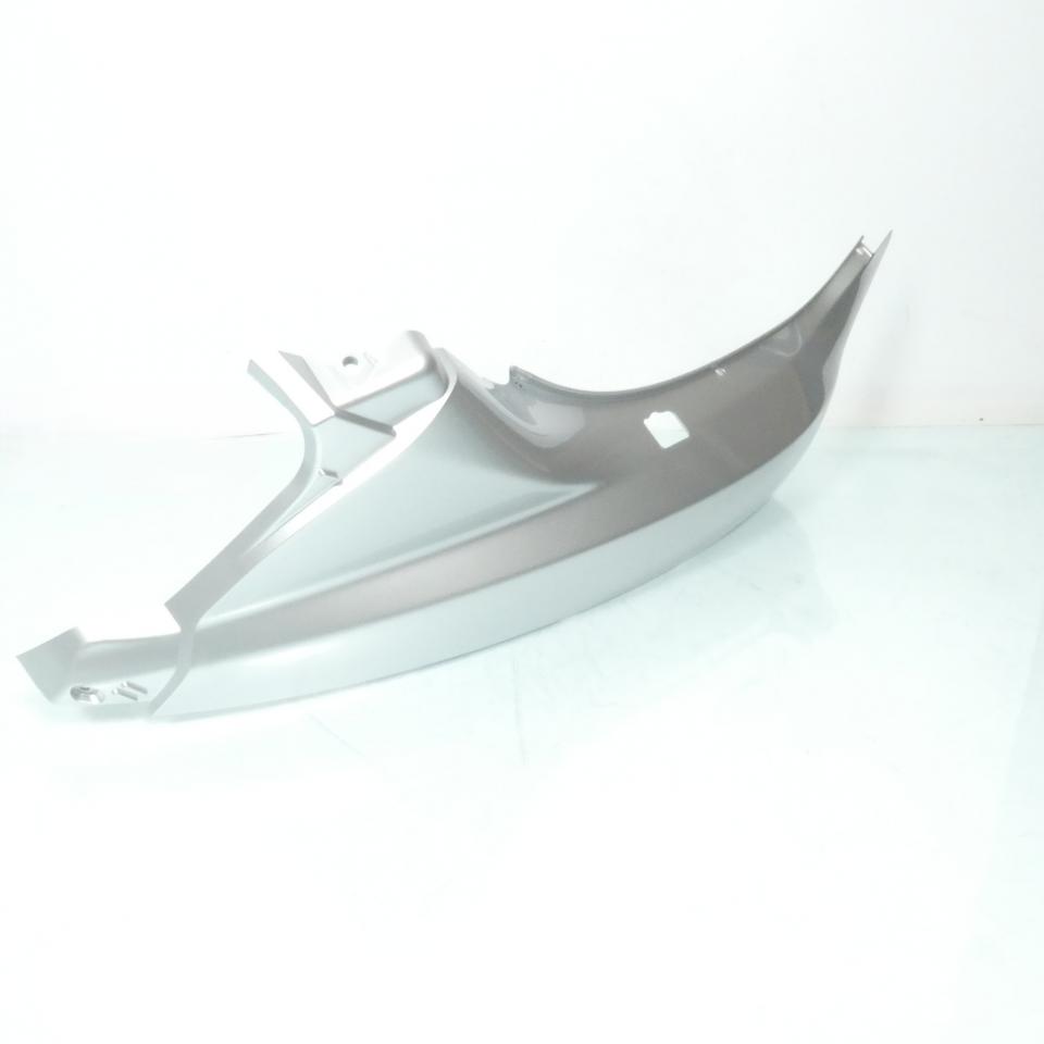 Coque arrière droite origine pour Scooter Piaggio 125 MP3 4T 4V LC 2008 à 2009 62444700EU Neuf en destockage