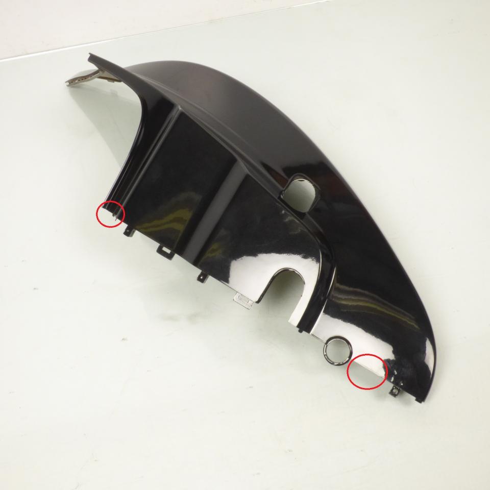 Coque arrière droite pour scooter Kymco 125 Agility 2004 à 2020 noir brillant destockage