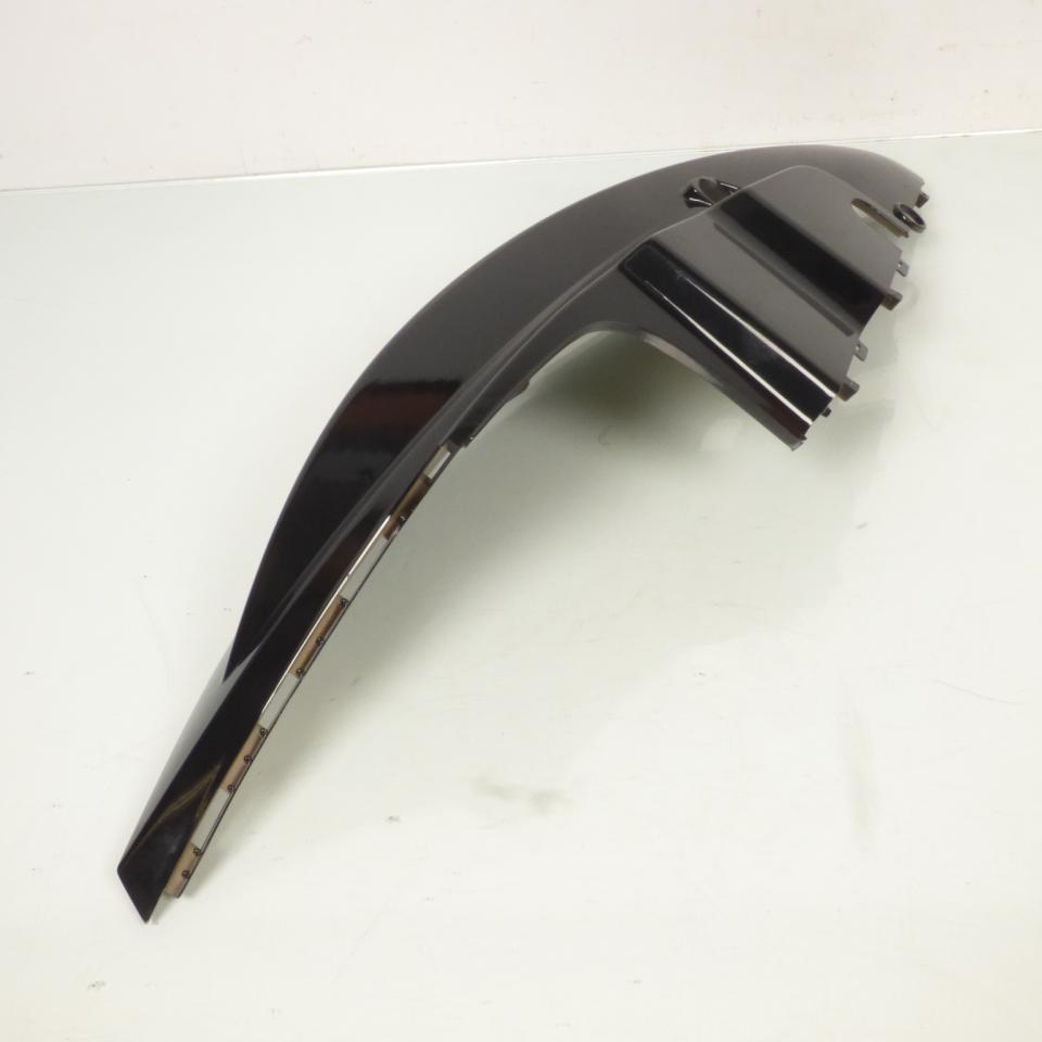 Coque arrière droite pour scooter Kymco 125 Agility 2004 à 2020 noir brillant destockage