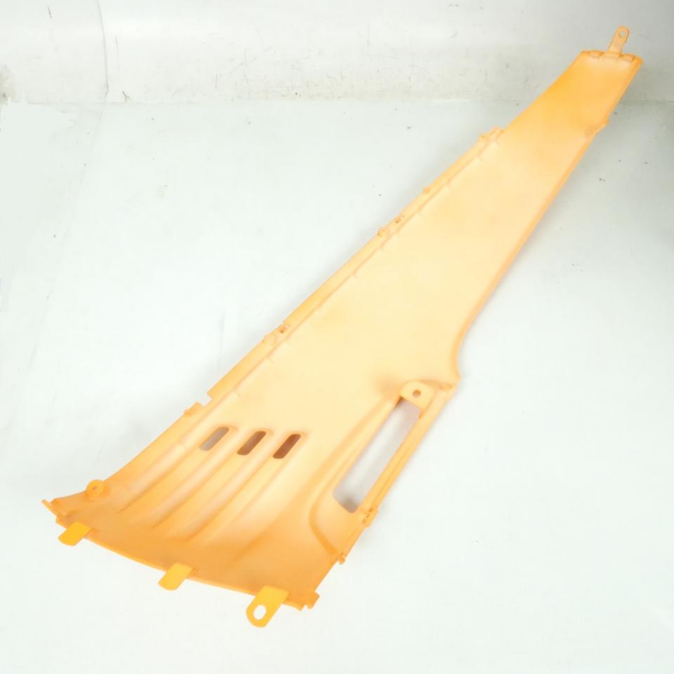 Coque ARD inférieure pour scooter Peugeot 125 Django Evasion 787080P8 Orange