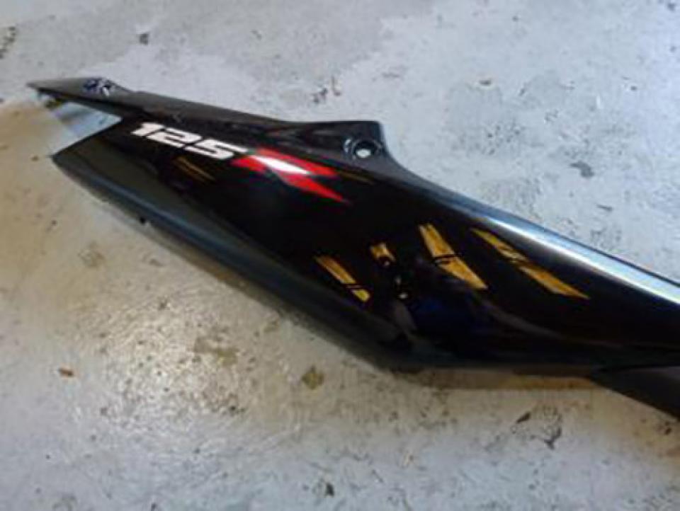 Coque arrière droite origine pour moto Honda 125 CBR 2004-2006 83540-KPPA-9010 Occasion