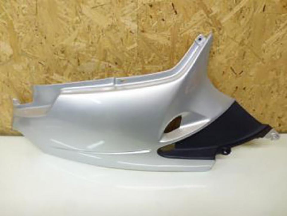 Coque arrière droite pour scooter Aprilia 50 Amico 1996 - 1998 AP8239134 Neuf