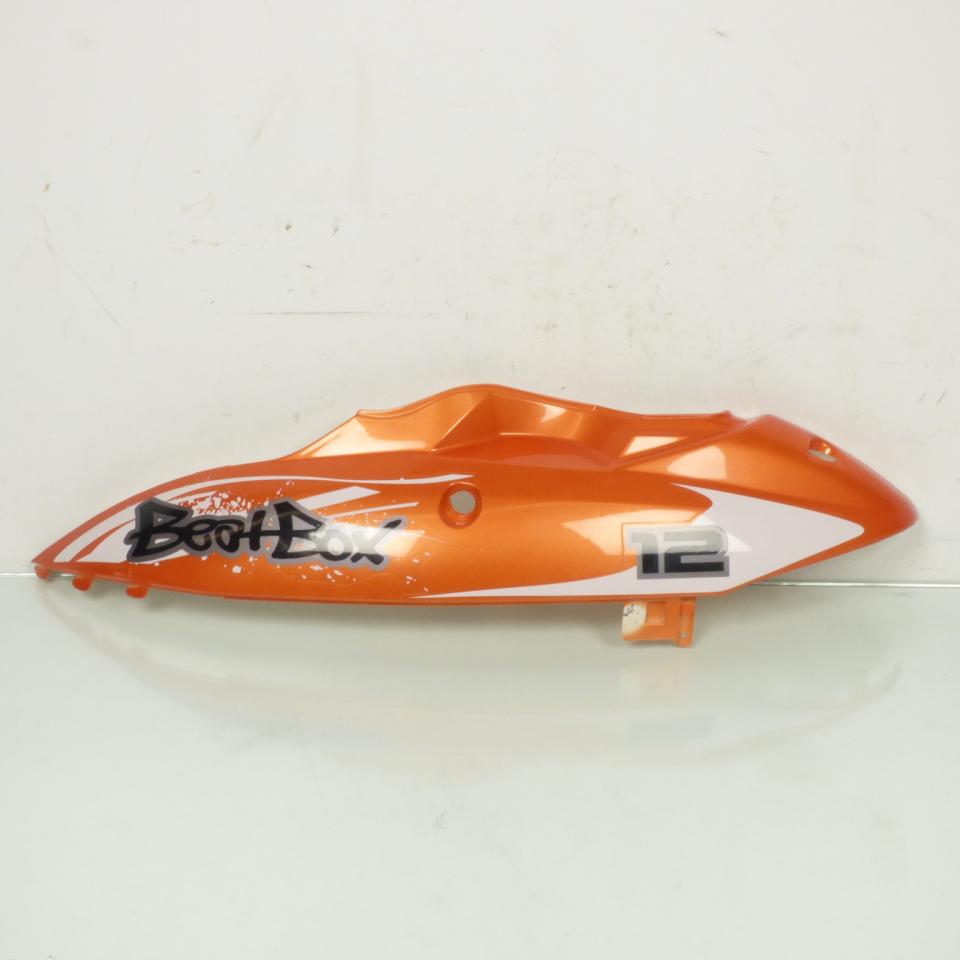 Coque arrière gauche orange pour scooter Sukida SK 50 QT TB00-070301001 BEAT BOX