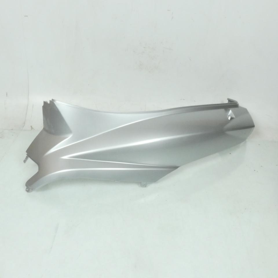 Coque arrière gauche pour scooter Peugeot 50 Tweet 802005M8 83600-Z6A Gris Neuf
