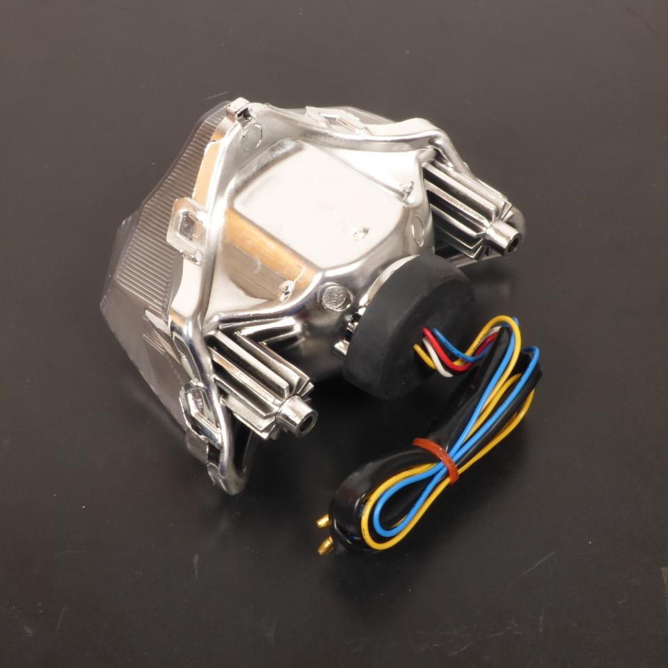 Feu arrière Mad pour Moto Yamaha 600 FZ6 2004 à 2006 Neuf