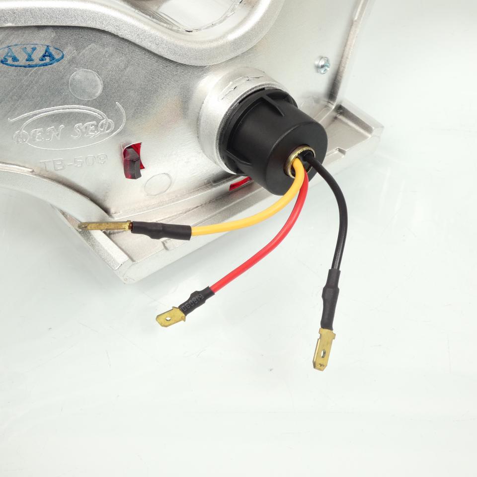 Feu arrière TNT type Lexus pour scooter Gilera Runner Après 2003 Neuf