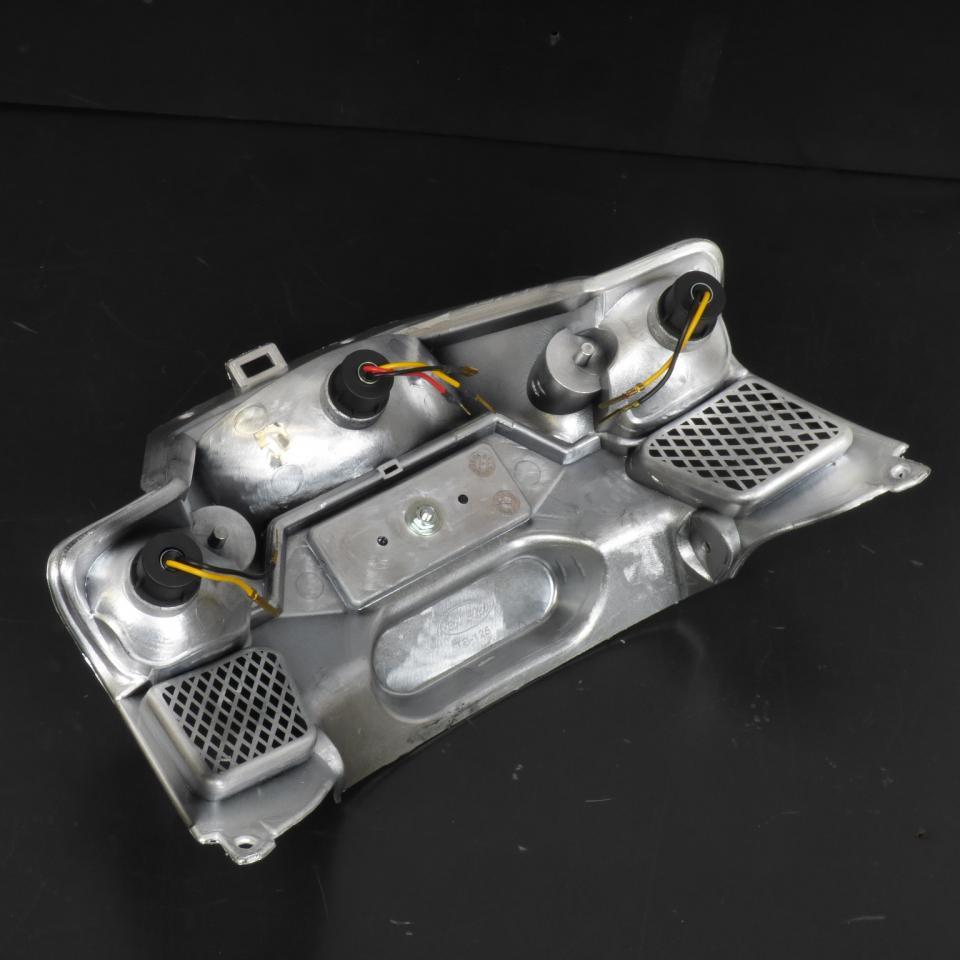 Feu arrière Générique pour Scooter Yamaha 50 Spy type Lexus Neuf
