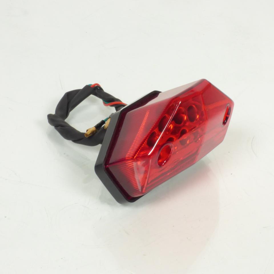 Feu arrière 12V a LED cabochon rouge Tun'R pour moto Rieju 50 MRT 2009 à 2017