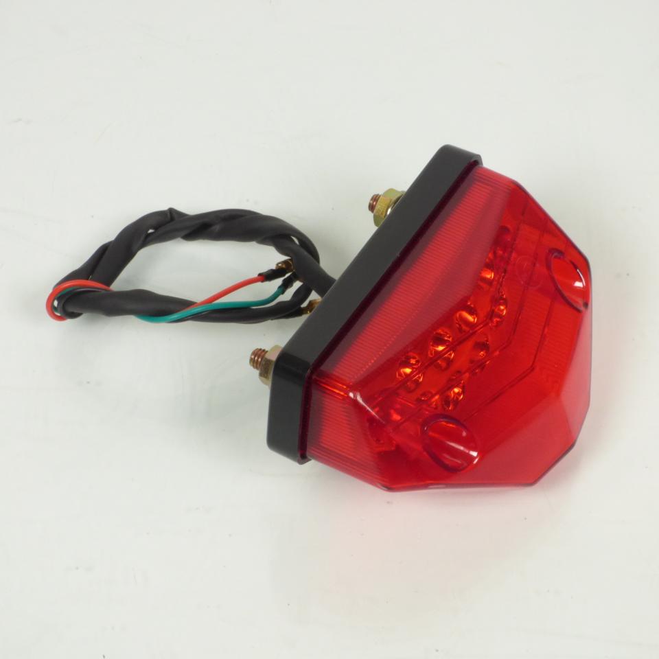 Feu arrière 12V a LED cabochon rouge Tun'R pour moto Rieju 50 MRT 2009 à 2017