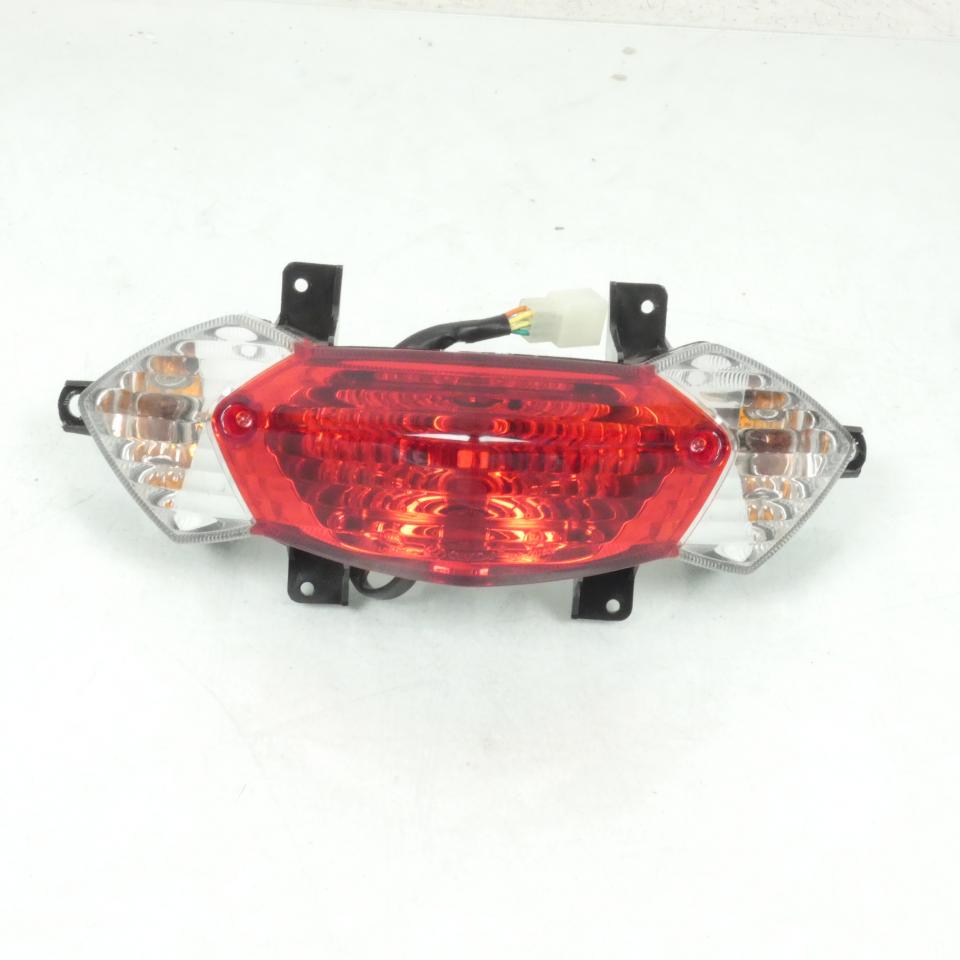 Feu arrière pour scooter Peugeot 50 Kisbee 2T 2013 à 2020 778462 Neuf