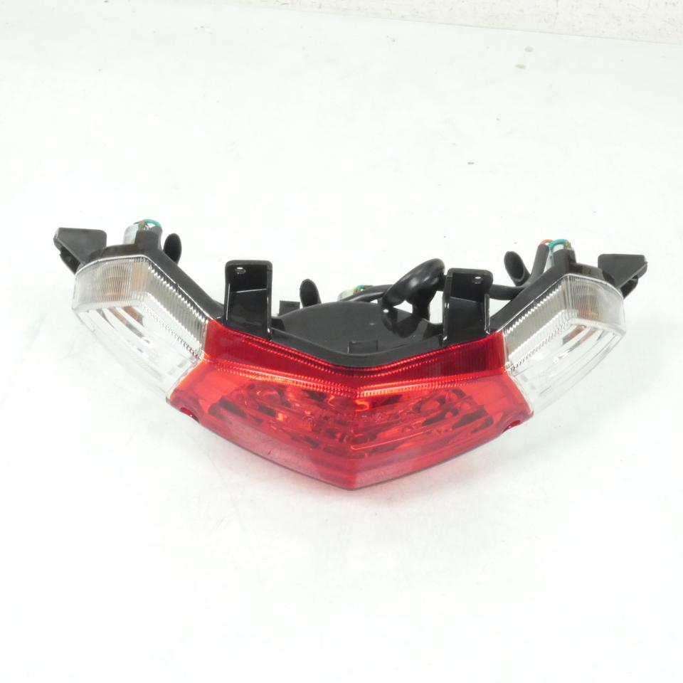 Feu arrière pour scooter Peugeot 50 Kisbee 2T 2013 à 2020 778462 Neuf