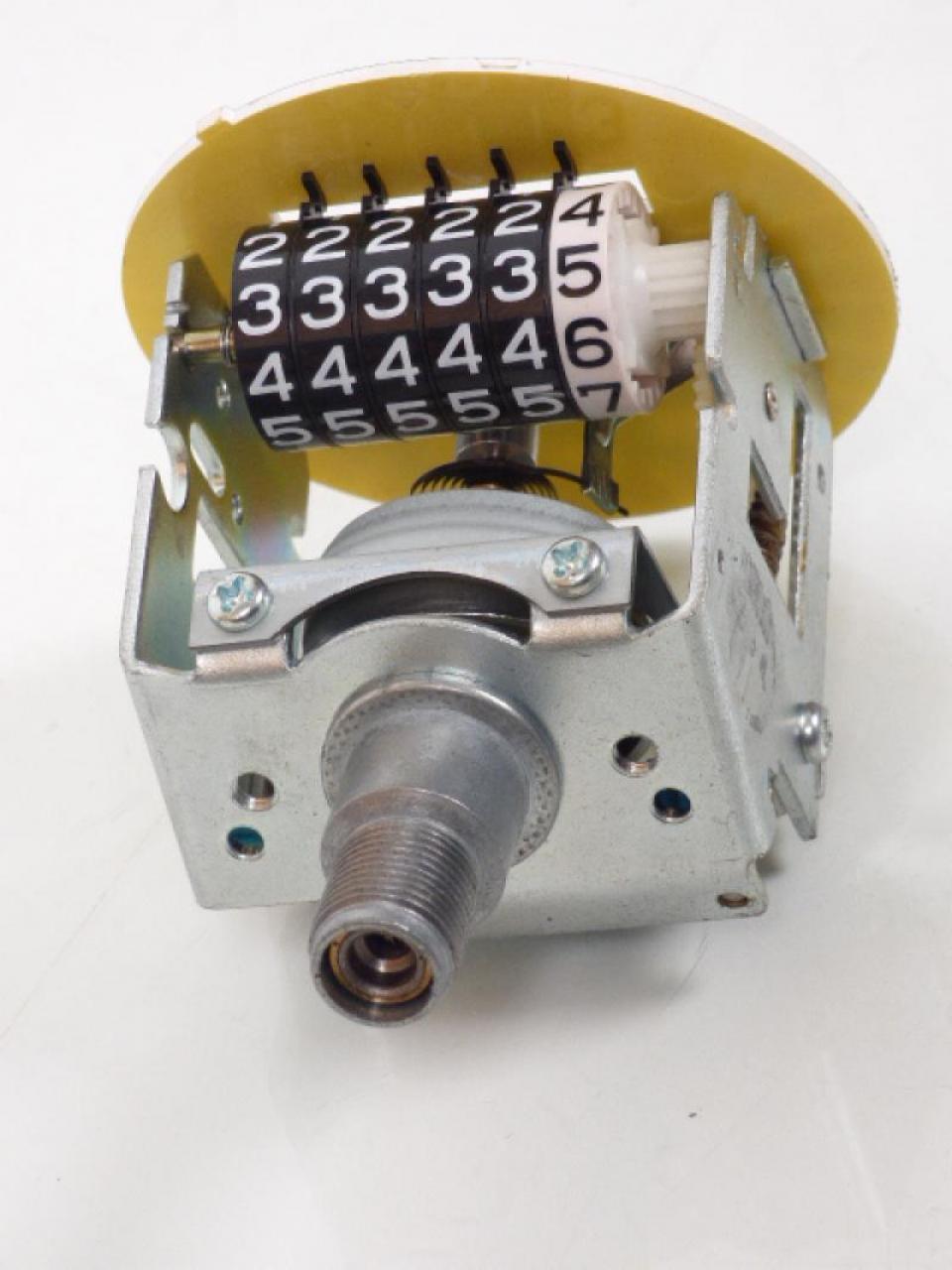 Compteur origine pour Moto Yamaha 125 RDLC 10W-83510-F0 Neuf en destockage