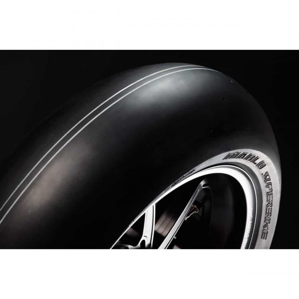 Pneu 200-65-17 Pirelli pour pour Auto Neuf