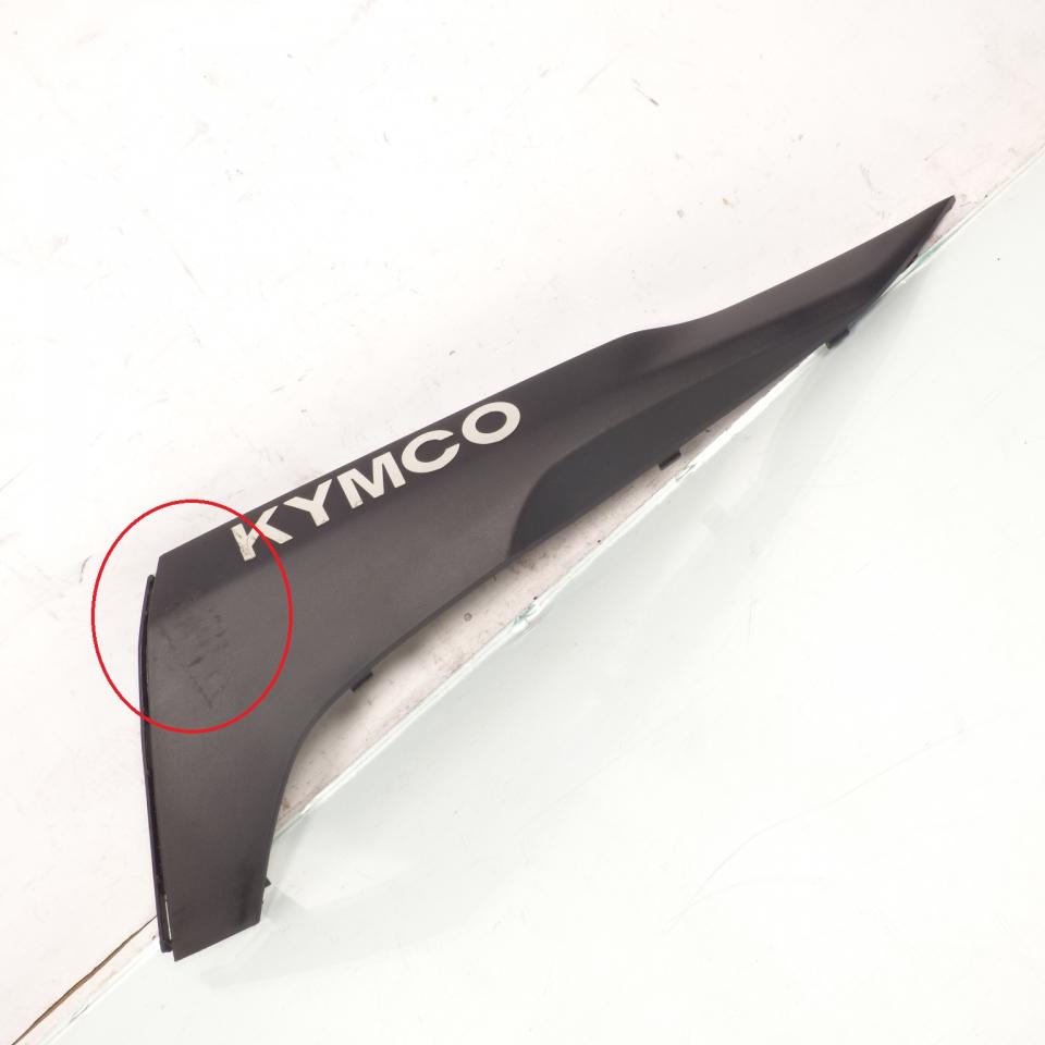 Sabot bas de caisse gauche origine pour scooter Kymco 125 X-TOWN CT 64308-AGE7