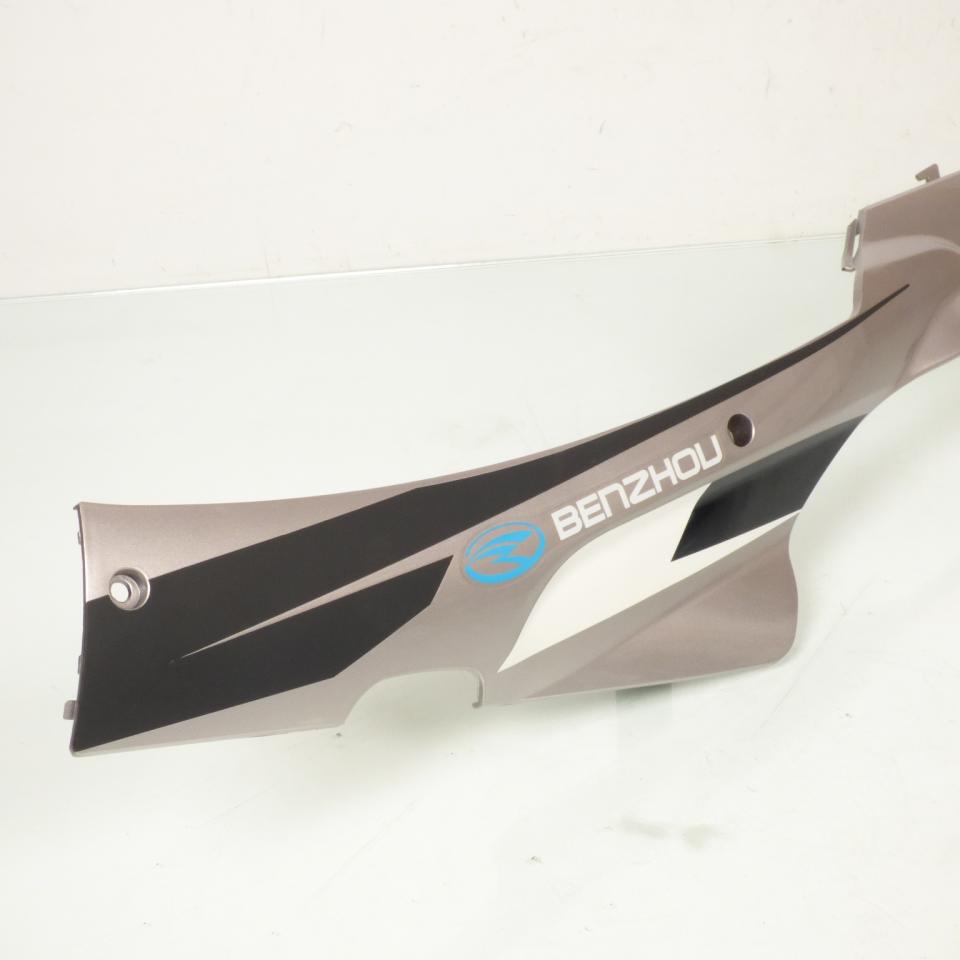 Sabot bas de caisse gauche origine pour Scooter Yiying 50 YY50QT TB00-070301004 gris BZ-GY50-17 Neuf