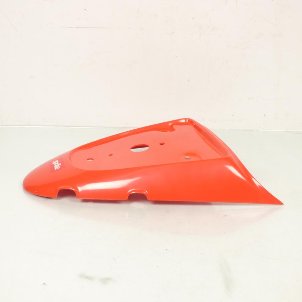 Capot de selle origine pour Scooter Aprilia 50 SR 1997 à 2000 AP8239411 / DIS.101354 / rouge Occasion