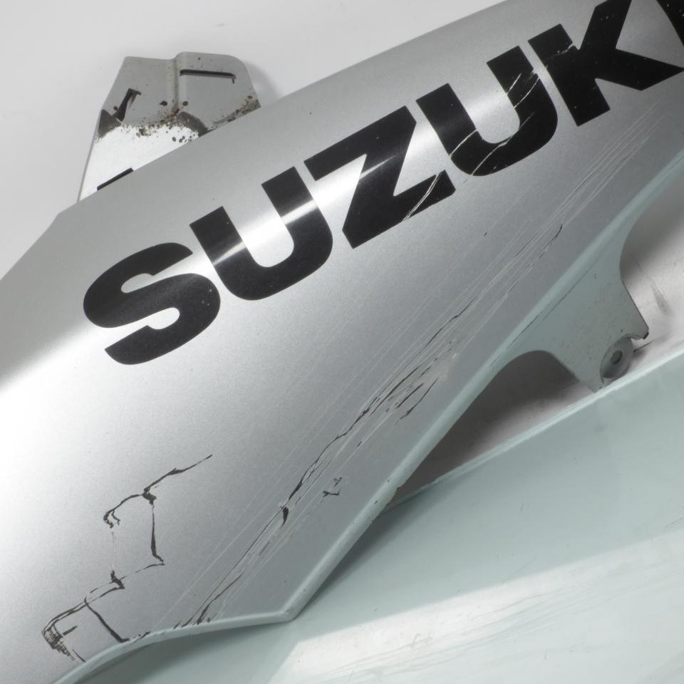 Sabot bas de caisse droit origine pour moto Suzuki 750 Gsx-R 2008 à 2009 94470-37H
