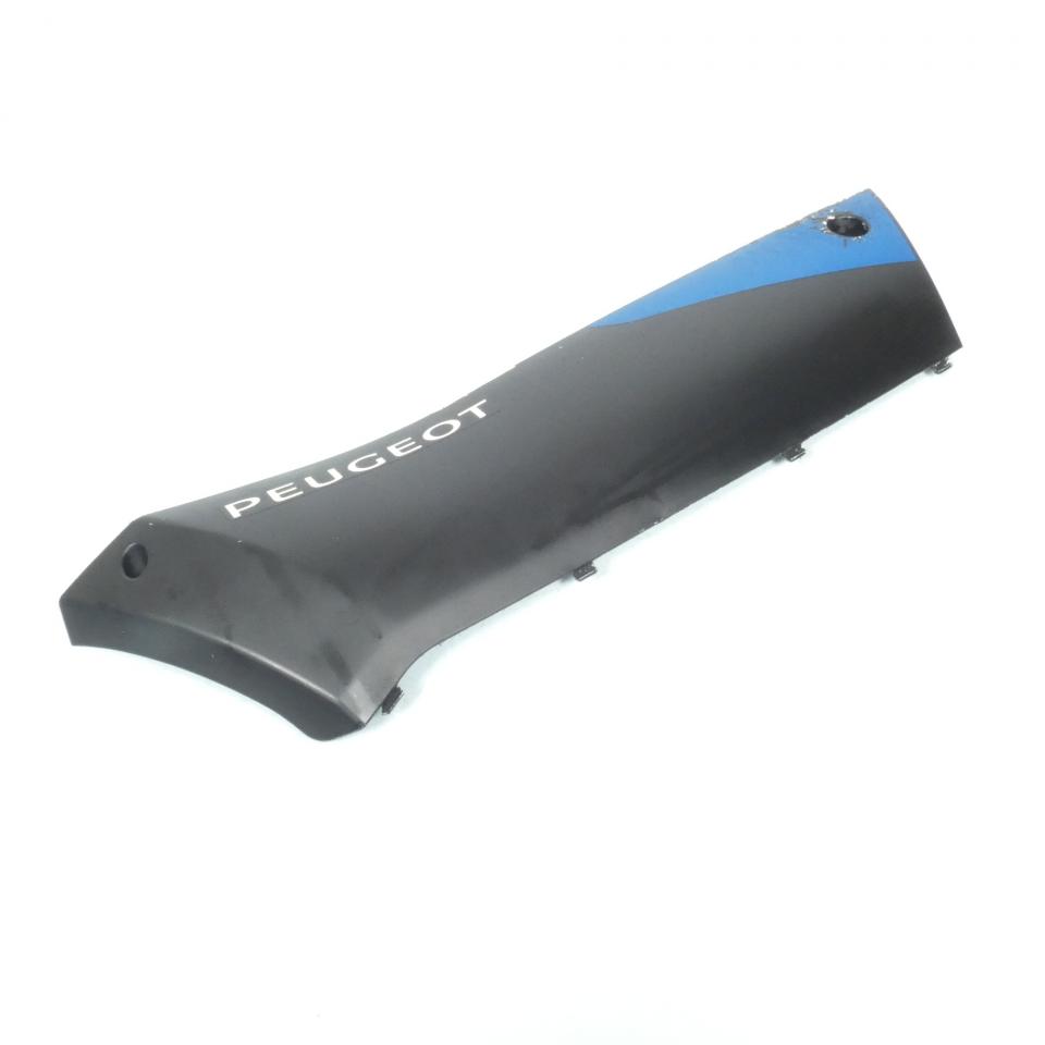 Sabot bas de caisse droit origine pour scooter Peugeot 50 Kisbee 2T 2013 à 2020 Occasion