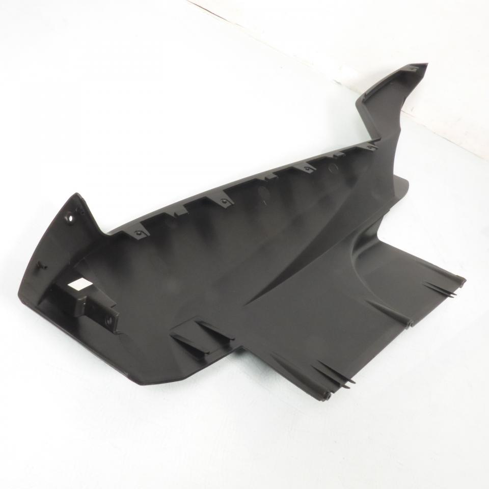 Sabot bas de caisse droit origine pour scooter Peugeot 125 Satelis 766982NK Neuf