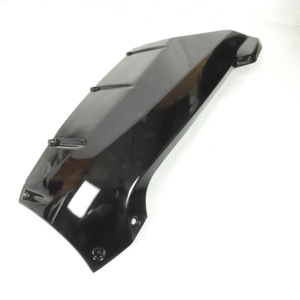 Sabot bas de caisse Droit pour scooter Peugeot 50 VIVACITY 3 772075NK Noir Neuf
