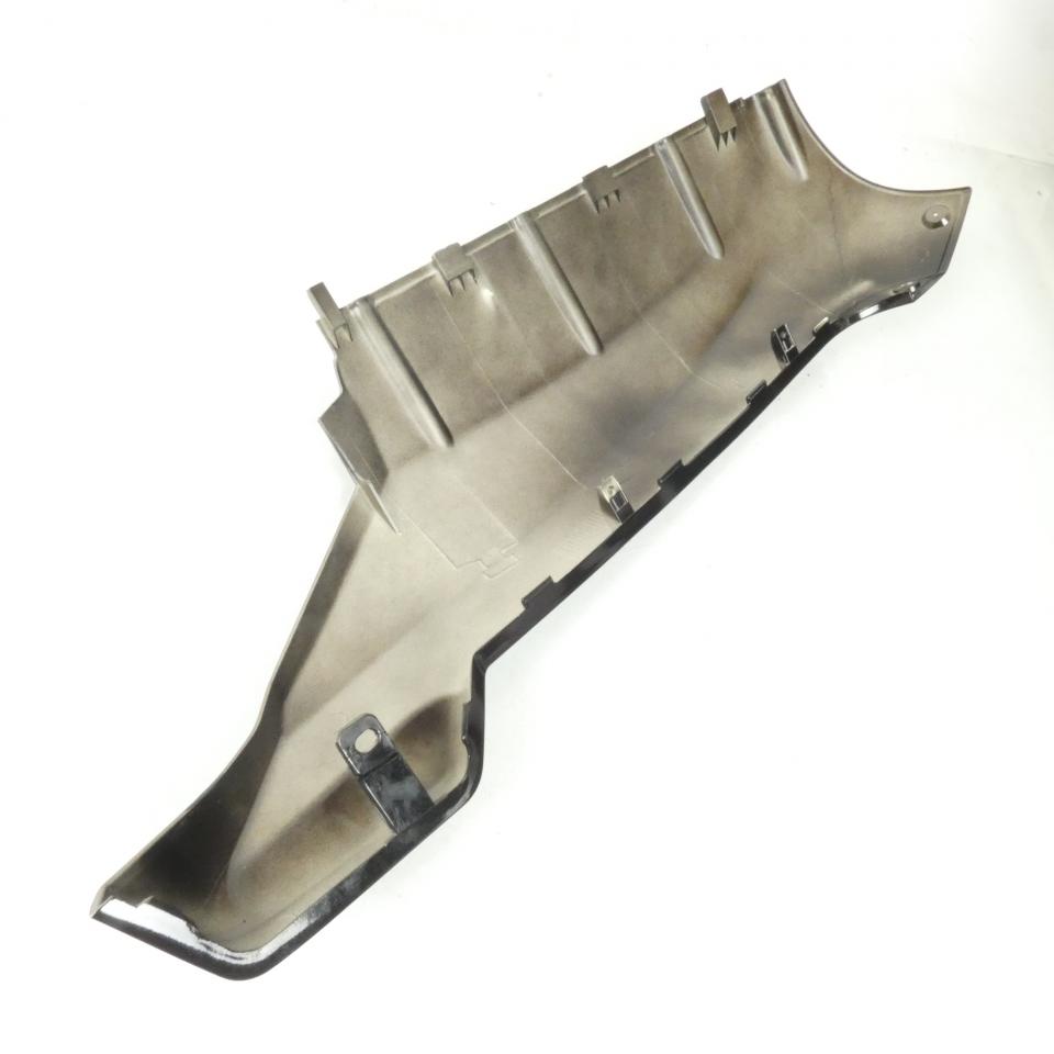 Sabot bas de caisse Droit pour scooter Peugeot 50 VIVACITY 3 772075NK Noir Neuf