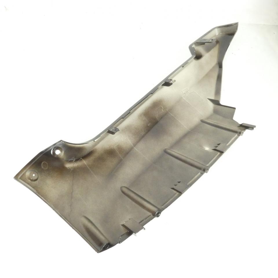 Sabot bas de caisse Droit pour scooter Peugeot 50 VIVACITY 3 772075NK Noir Neuf