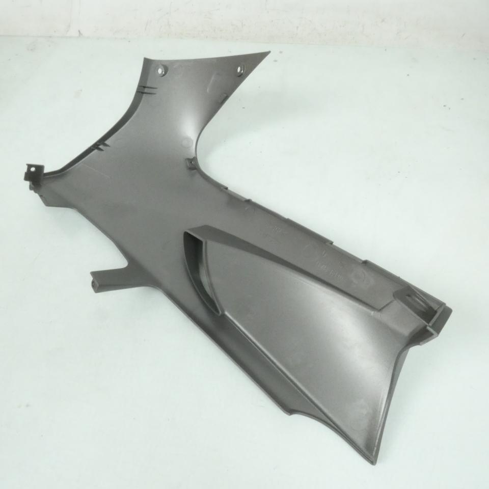 Sabot bas caisse D pour scooter Peugeot 125 Jet force 760435GH 1174818100 Gris