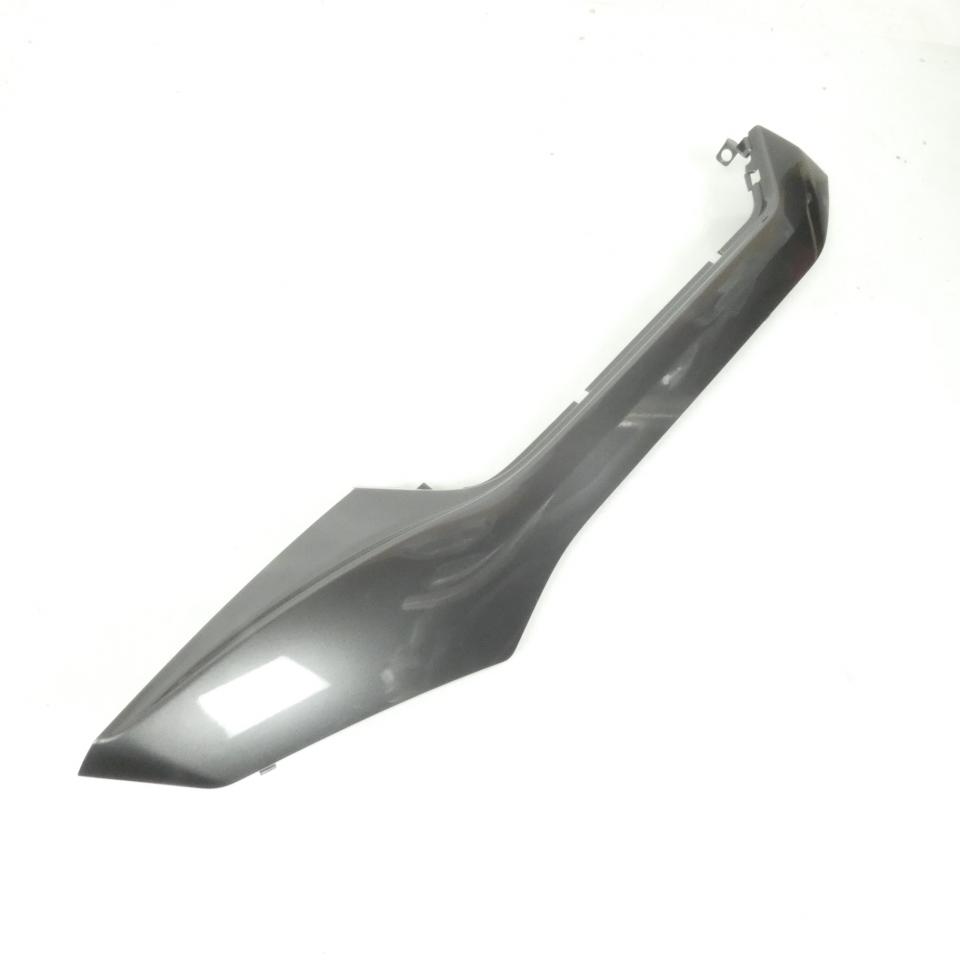 Sabot bas caisse sup droit pour scooter Peugeot 400 Metropolis Eu4 781916I9 Gris