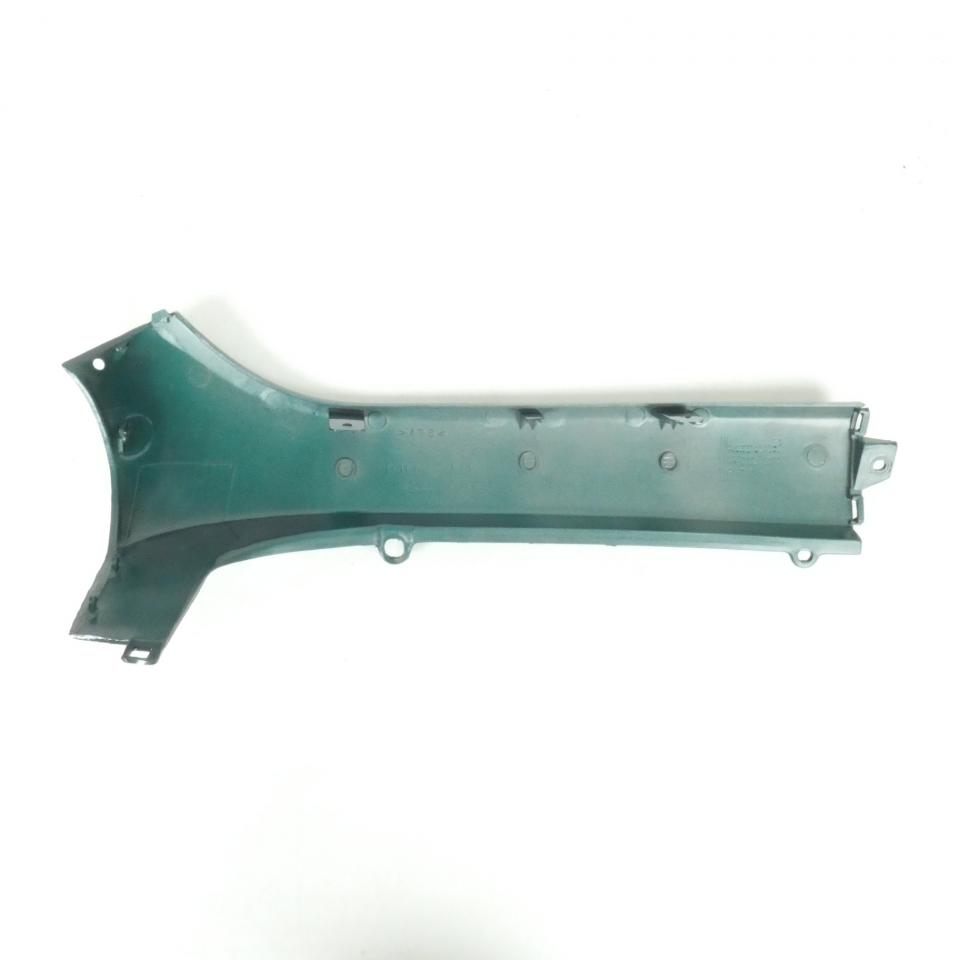 Sabot bas caisse droit pour scooter Peugeot 125 SV Geo 729301VA vert Neuf